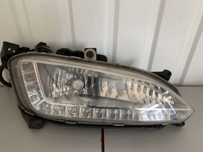92202-2W100 Протитуманна фара передня LED (1 лампа) права «LED не працює»