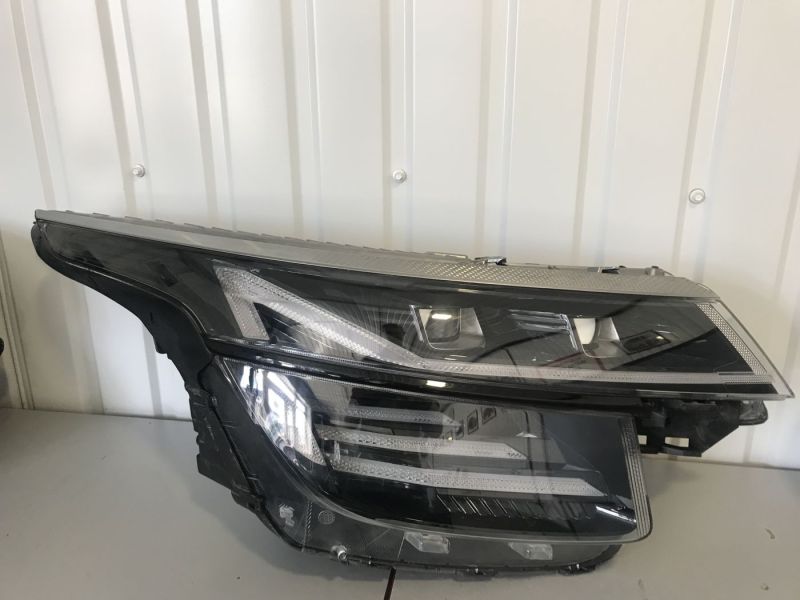 92102Q5510 Фара Full LED права