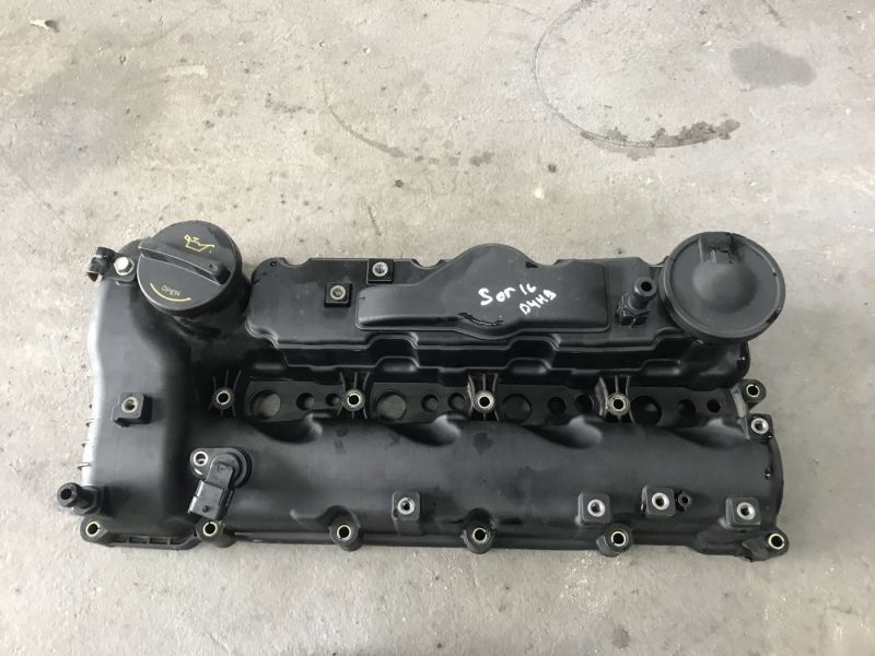 224102F701 Клапанна кришка D4HB