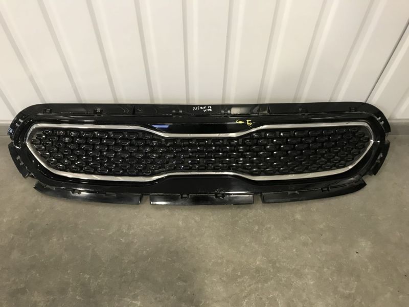 86350G5100 Решетка радиатора (гриль) Hybrid
