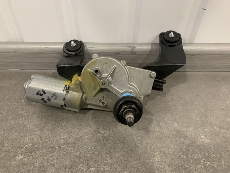 987002W000 Моторчик заднего стеклоочистителя (дворника)