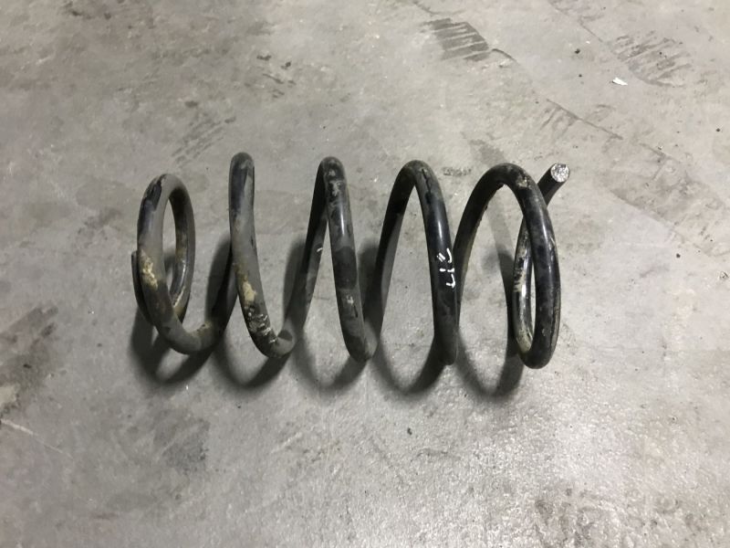 553502W350 Пружина задней подвески