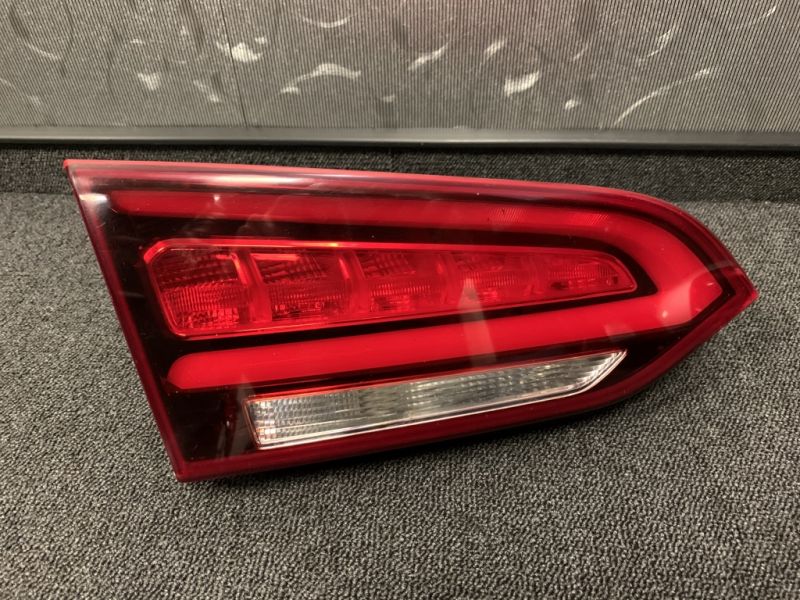 924052W610 Стоп внутрішній лівий LED (ліхтар)