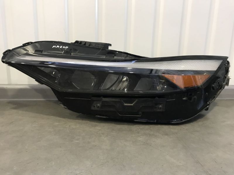 92101AA640 Фара Full LED USA ліва