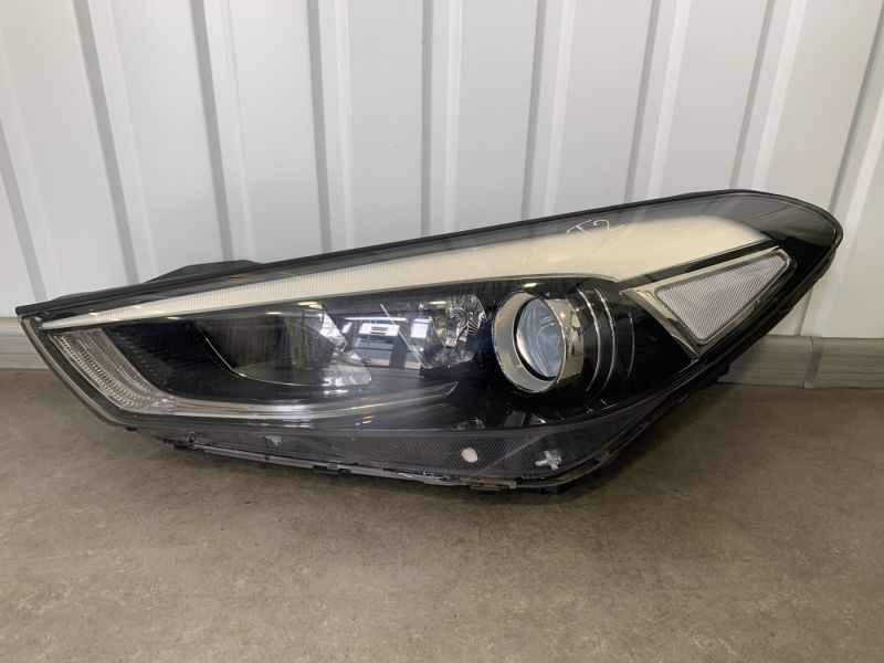 92101D7100 Фара LED (1 лінза) ліва (RHD)