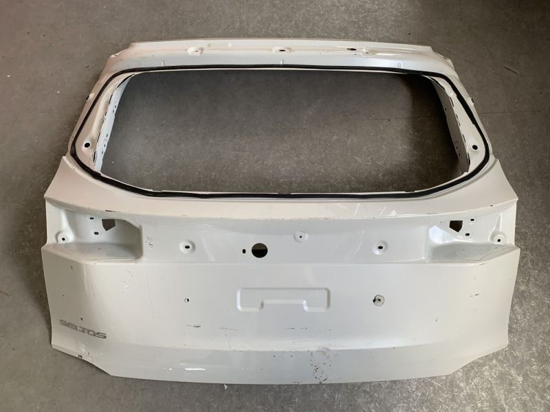 72800Q5500 Кришка багажника (ляда)