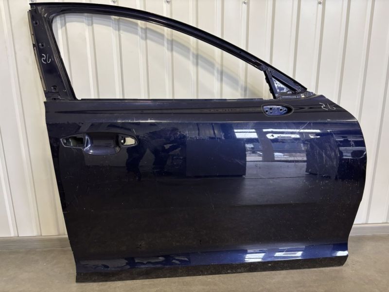 76004J5000 Двері передні праві