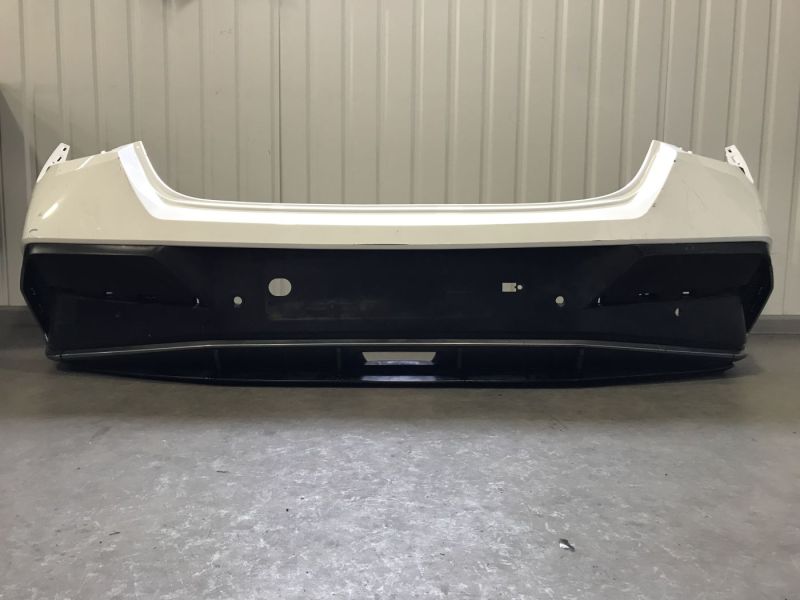 86611AAA0 Бампер задній комплектний