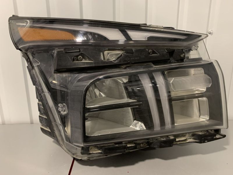 92102S2501 Фара Full LED USA права