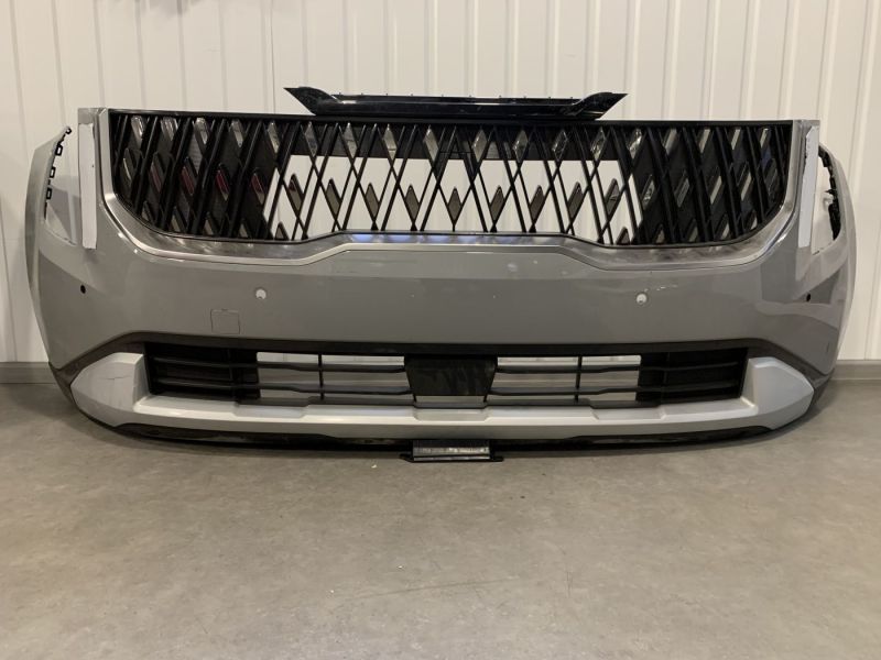 86511R0500 Бампер передній комплектний