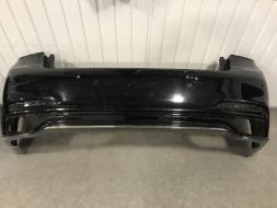 Бампер задній комплектний