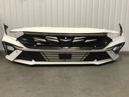 Бампер передній комплектний