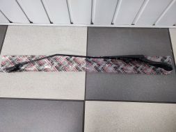 Кронштейн переднього лівого двірника