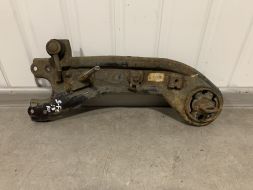 Важіль задньої підвіски поздовжній нижній правий