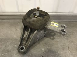 Подушка двигуна права