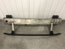 Підсилювач переднього бампера