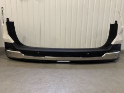 Бампер задній комплектний